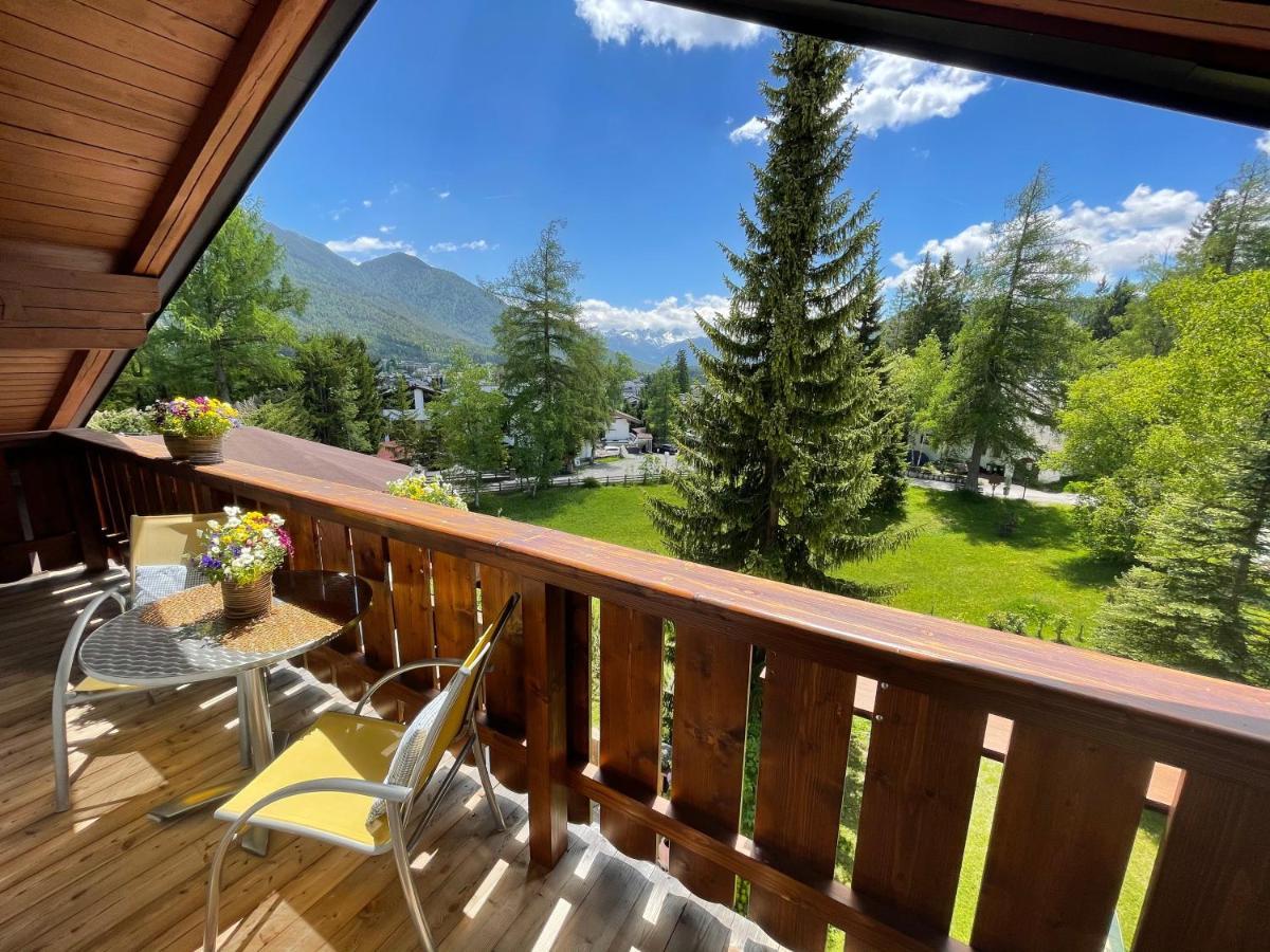 Landhaus Charlotte Am Geigenbuehel -Apartments Seefeld in Tirol Buitenkant foto